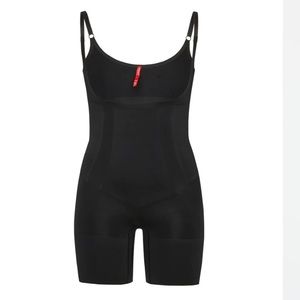 OnCore Open-Bust Mid-Thigh Bodysuit